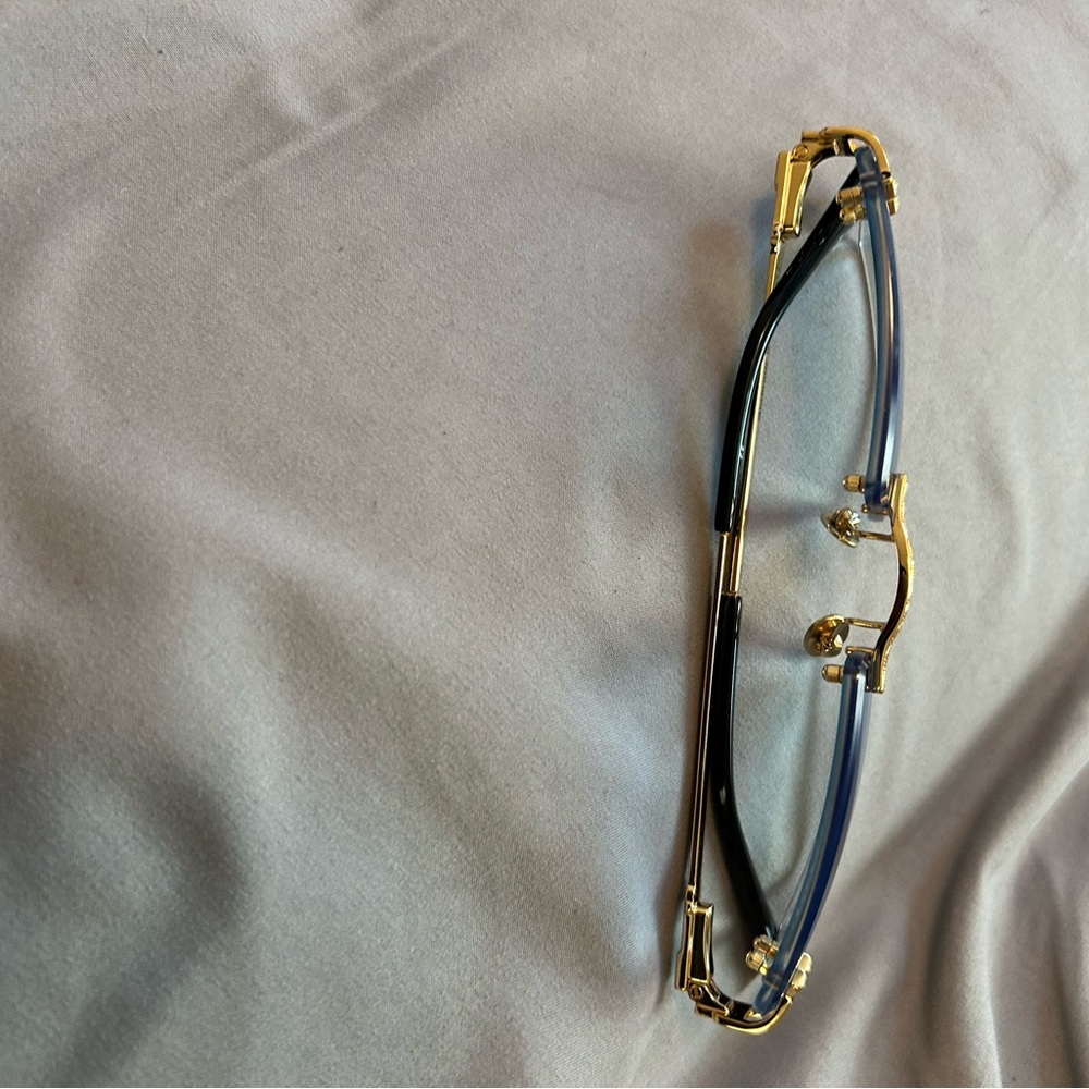 Designer Glasses - Picture 3 of 3